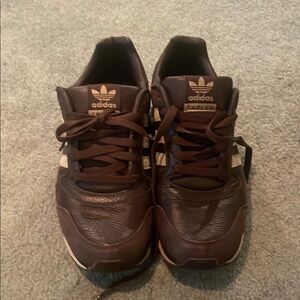 Adidas Brown Leather ZXZLEA. In good shape great casual shoe.